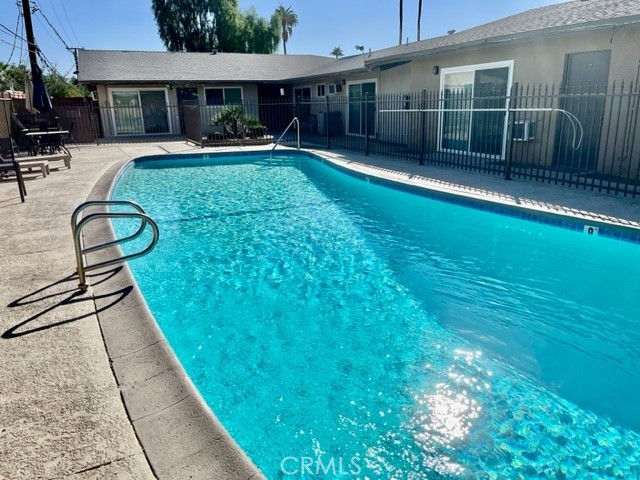 The property is conveniently located across the street from Margaritaville at Vista Chino and Indian Canyon. The property is also located only a few blocks from several schools, and a park and is within close proximity to downtown Palm Springs and all of its amenities.
The property has been renovated both interior and exterior. The renovations include all new exterior painting, exterior foam and stone treatment, all new landscaping, all new lighting, new pool decking, pool furniture, new BBQs in the courtyard, and all new laundry equipment for the laundry rooms.
This unit has updated flooring, new paint, new blinds, new energy-efficient heating, and air conditioning systems, all new appliances, new hardware, and finishes.