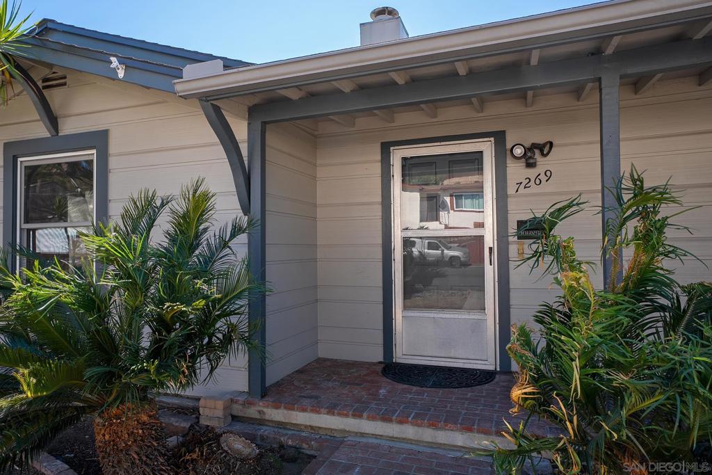 7269 Stanford Ave