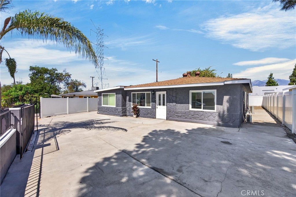 13813 Clearcrest