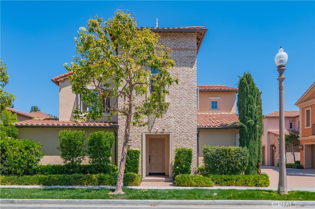 Welcome to 43 Lupari– a beautiful home in Irvine’s prestigious Laguna Altura community. This move-in-ready 4-bedroom, 3-bathroom home perfectly blends luxury with everyday comfort.
When you walk in, you’ll love the bright, open layout with high ceilings and stylish finishes. The chef’s kitchen has everything you need – premium appliances, great counter space, plenty of storage, and a big island perfect for cooking and hanging out. It opens right into the dining area, making dinners and get-togethers a breeze. There’s also a convenient bedroom and full bath on the main floor.
Upstairs, the spacious bedrooms feel like peaceful retreats, especially the master suite with its luxurious bathroom and walk-in closet.
Outside, you’ll find a beautifully landscaped backyard – your own private getaway for relaxing or entertaining under the California sun.
The location can’t be beat – top-rated schools, great shopping and restaurants, parks, and more are all just minutes away. You get the best of Irvine living here: convenience meets quiet neighborhood charm.
Don’t wait – this could be your dream home. Come see 43 Lupari and experience Laguna Altura living at its finest