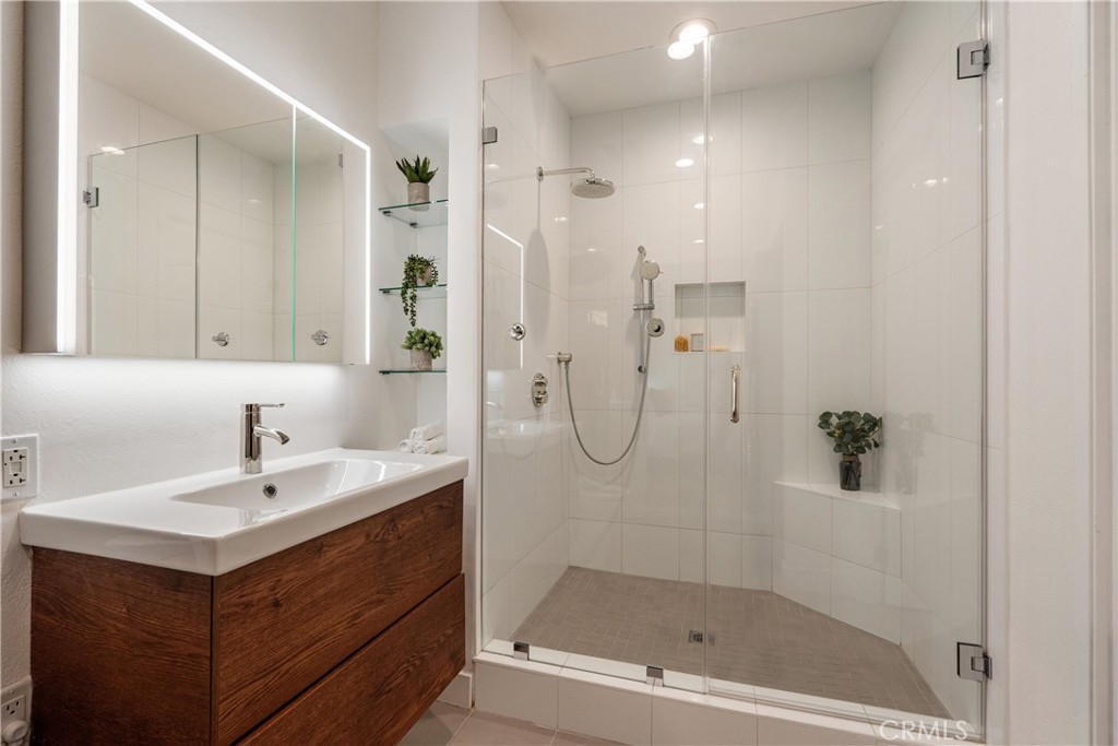 Downtown (DT) - Residential