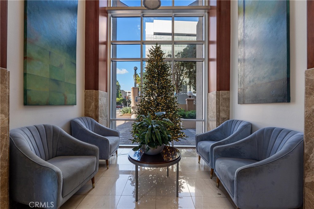 Downtown (DT) - Residential