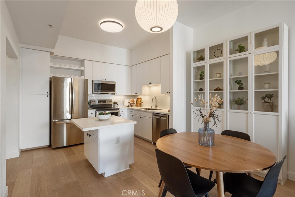 488 E Ocean Boulevard 1209