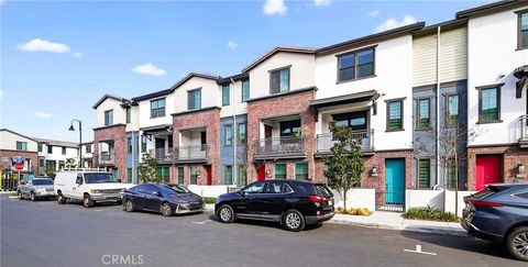 6982 Crimson Buena Park CA 90621