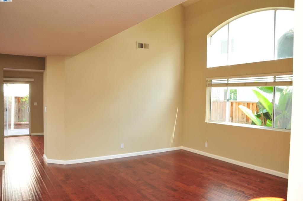 DIXONLAING - Residential Lease