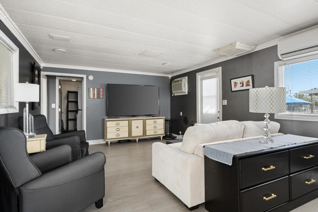 Ramon Mobile Park - Manufactured In Park