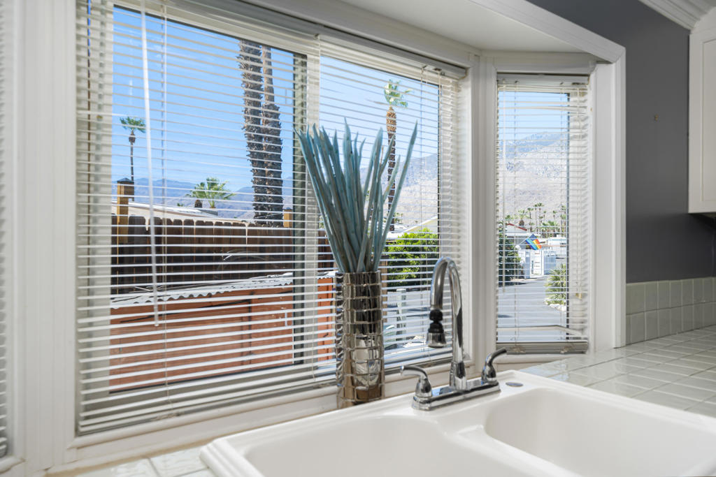 Ramon Mobile Park - Manufactured In Park