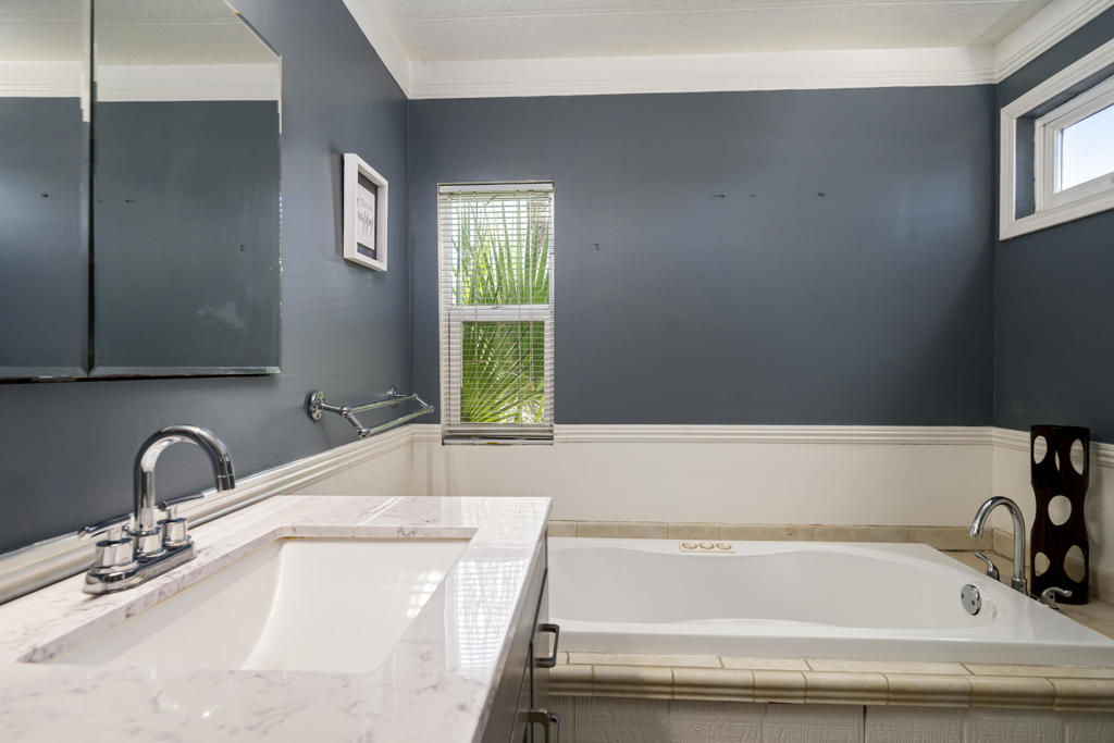 Ramon Mobile Park - Manufactured In Park