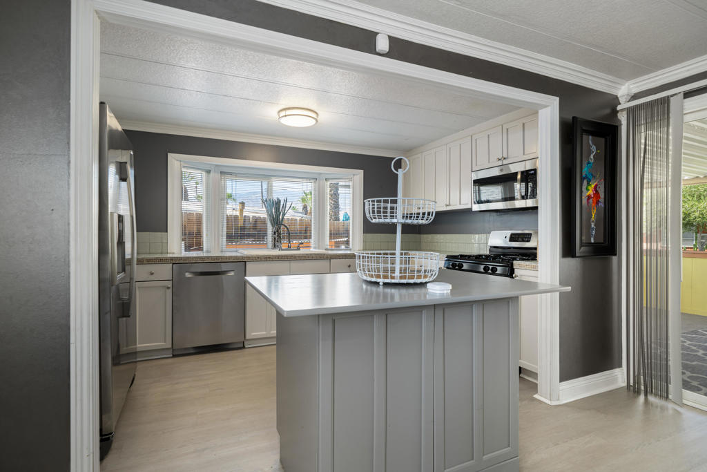 Ramon Mobile Park - Manufactured In Park