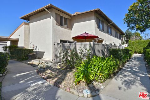 Photo of 10341 Canoga Avenue #22, Chatsworth, CA 91311 (MLS # 26647529)