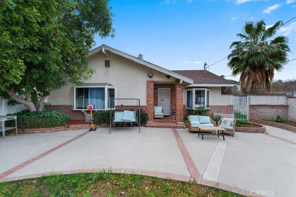 Properties 2 19010 Ingomar Street