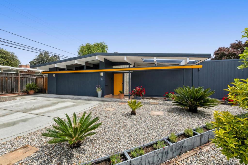 1234 Mcintosh Court