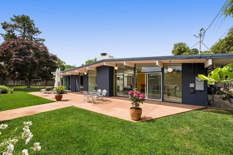 Photo of 1234 Mcintosh Court, Sunnyvale, CA 94087 (MLS # ML82044203)