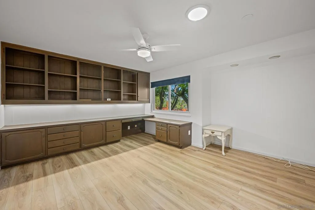 La Jolla, California 92037, United States, 4 Bedrooms Bedrooms, ,4 BathroomsBathrooms,Residential,Active,208608