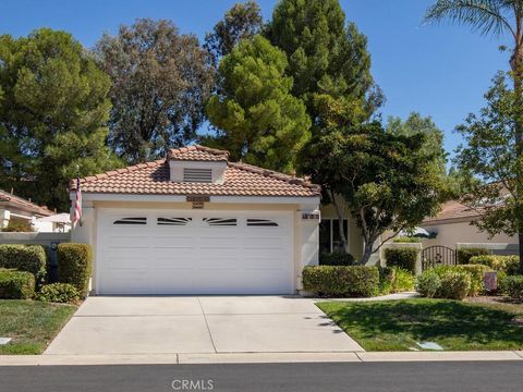 40380 Via Francisco Murrieta CA 92562