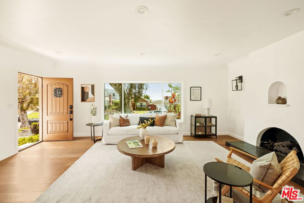 4313 W 59th Street