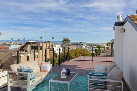 Tiny photo for 3124 Ocean Drive, Oxnard, CA 93035 (MLS # SR26012446)