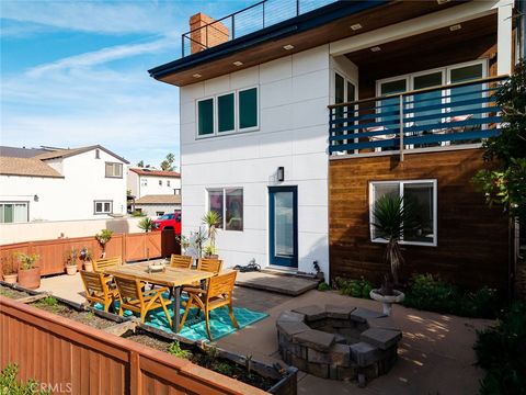 Tiny photo for 3124 Ocean Drive, Oxnard, CA 93035 (MLS # SR26012446)