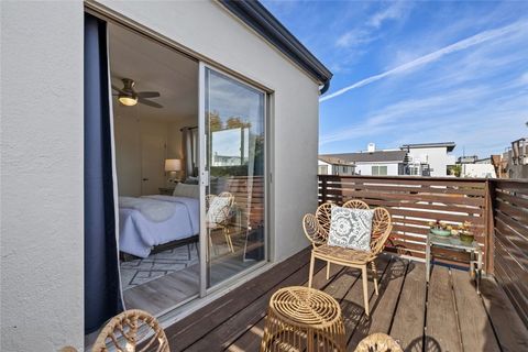 Tiny photo for 3124 Ocean Drive, Oxnard, CA 93035 (MLS # SR26012446)