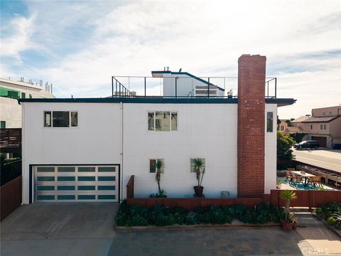 Tiny photo for 3124 Ocean Drive, Oxnard, CA 93035 (MLS # SR26012446)