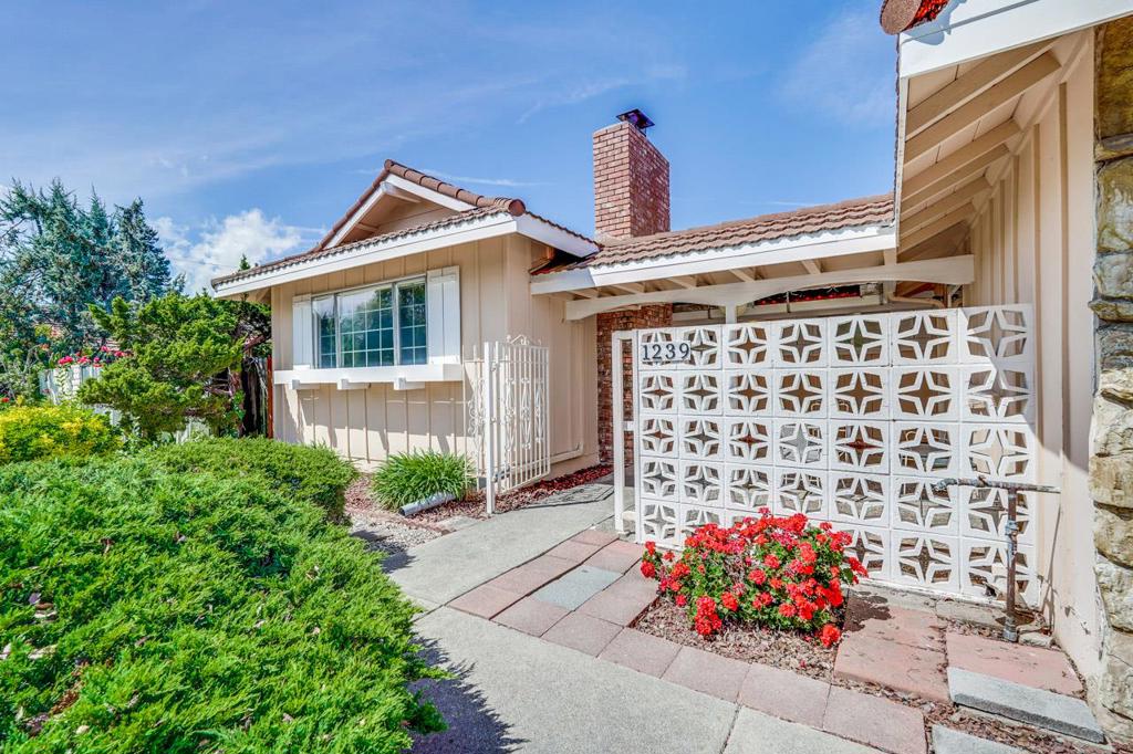 1239 Lockhaven Way, San Jose CA 95129