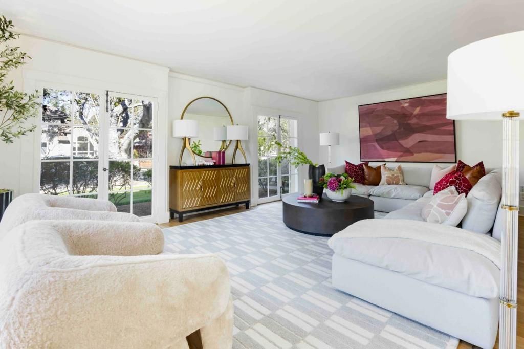 Photo of 820 Hamilton Avenue, Palo Alto, CA 94301 (MLS # ML82039132)