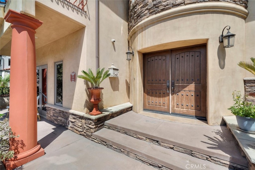 116 Termino Avenue