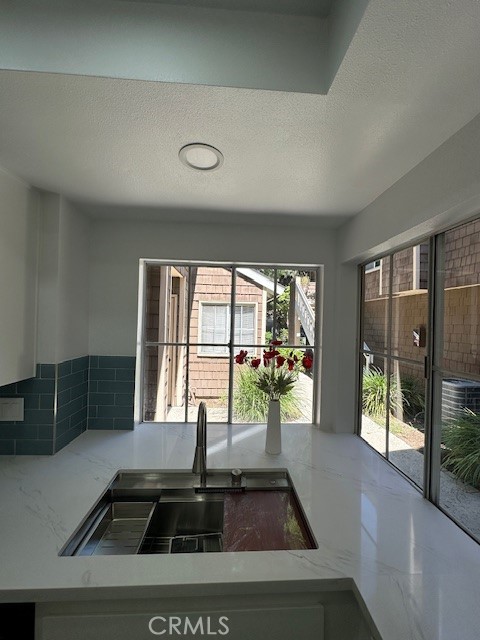 Lake Grove (LAKG) - Residential