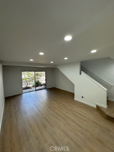Lake Grove (LAKG) - Residential