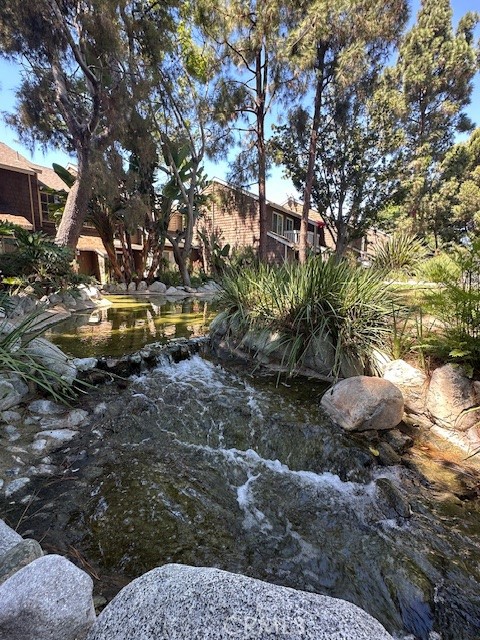 Lake Grove (LAKG) - Residential