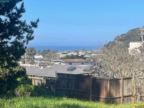 Photo of 490 Clarendon Rd, Pacifica, CA 94044 (MLS # 41127761)