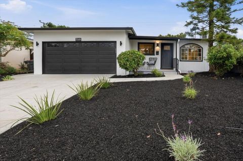 Photo of 719 San Pablo Avenue, Sunnyvale, CA 94085 (MLS # ML82045876)