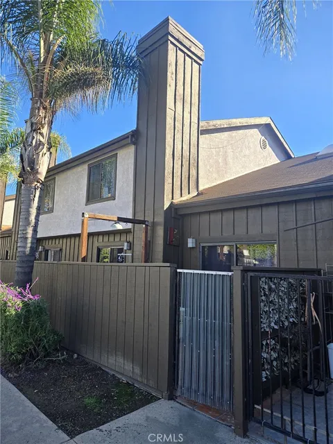 6100 Arbutus Avenue Unit 42, Huntington Park, CA 90255 - MLS#: PV25268642