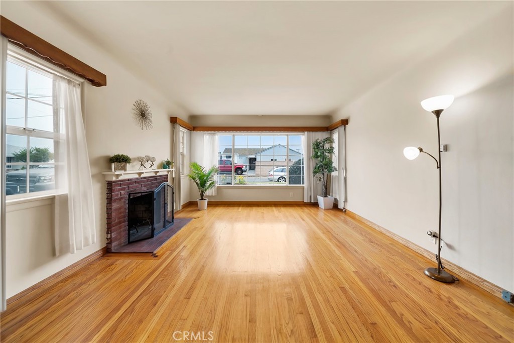 2034 W 165th Street