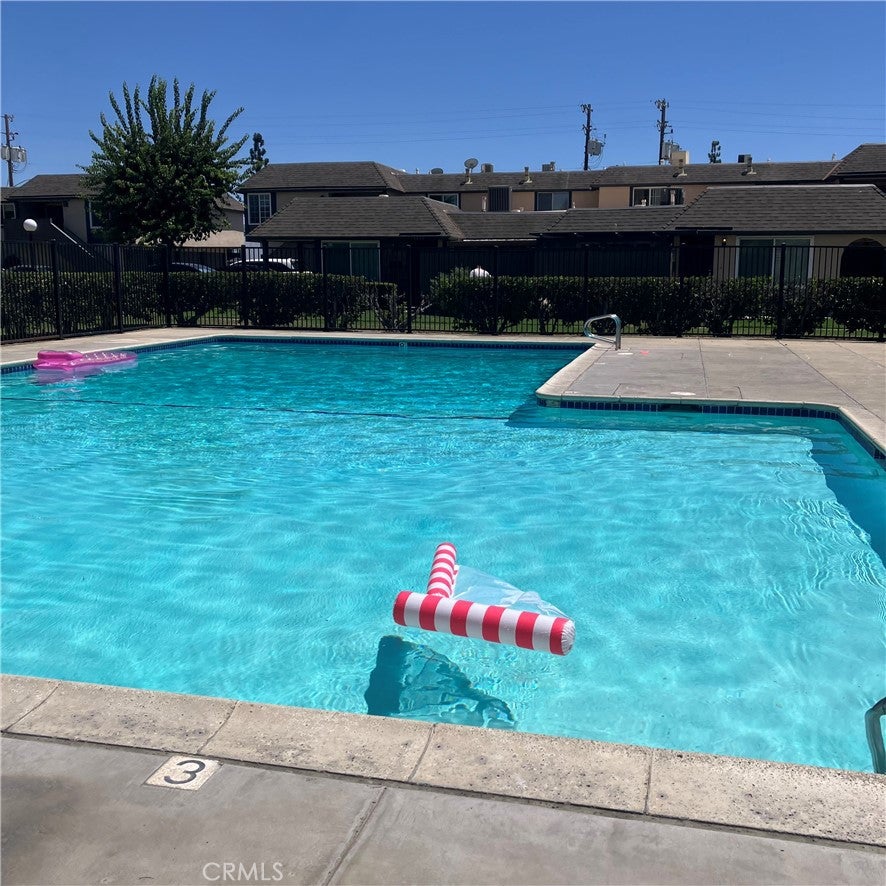 1122 S Dover CIR, Anaheim CA 92805