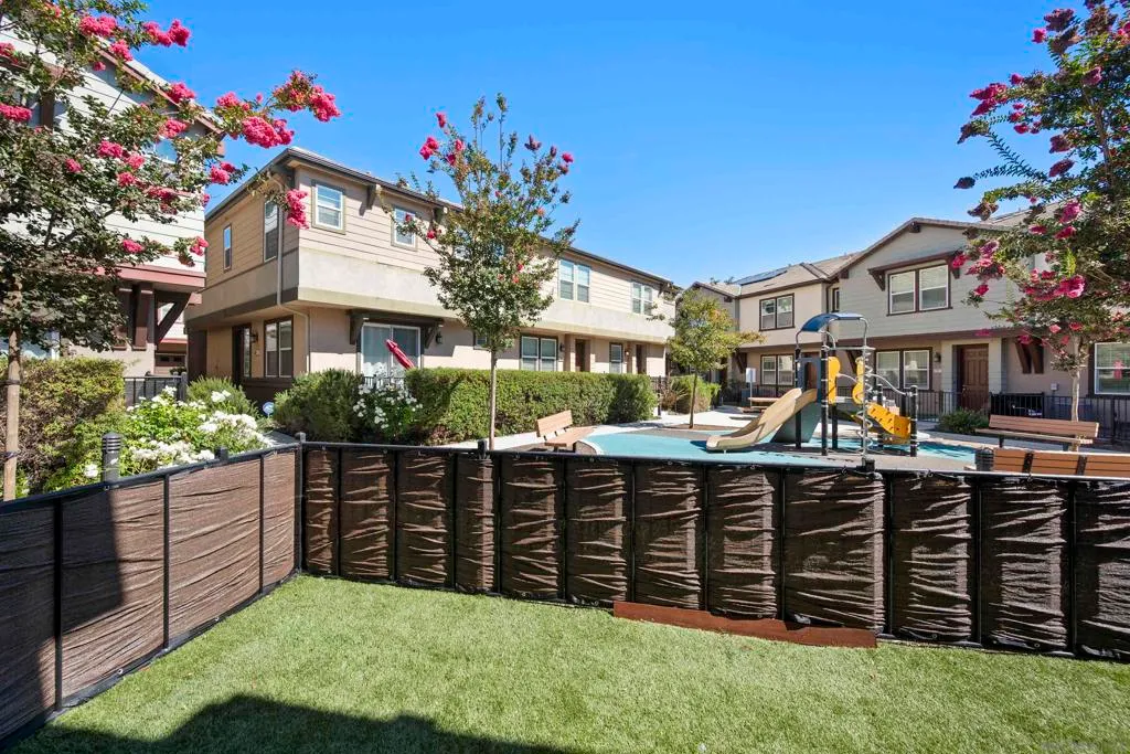 Chula Vista, California 91915, United States, 3 Bedrooms Bedrooms, ,2 BathroomsBathrooms,Residential,Active,200867