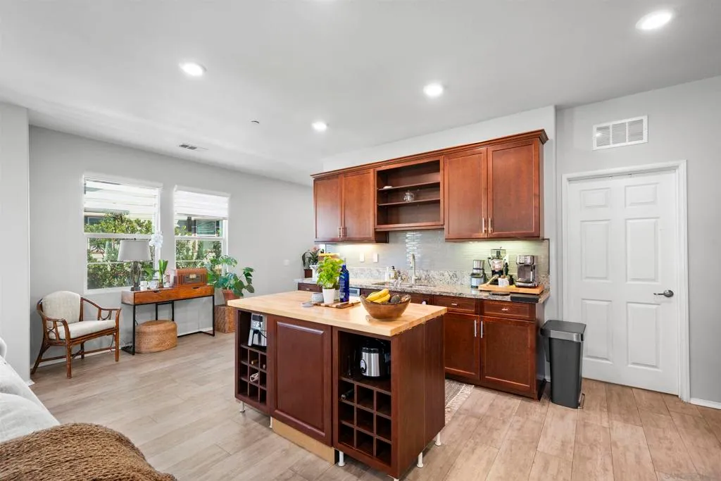 Chula Vista, California 91915, United States, 3 Bedrooms Bedrooms, ,2 BathroomsBathrooms,Residential,Active,200867