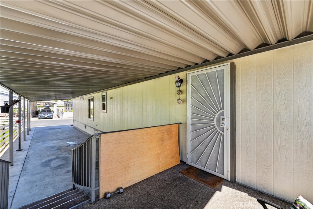 12400 Cypress Avenue 84