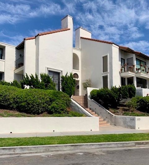 Photo of 303 Coast Blvd Blvd #5, La Jolla, CA 92037 (MLS # 260004201SD)