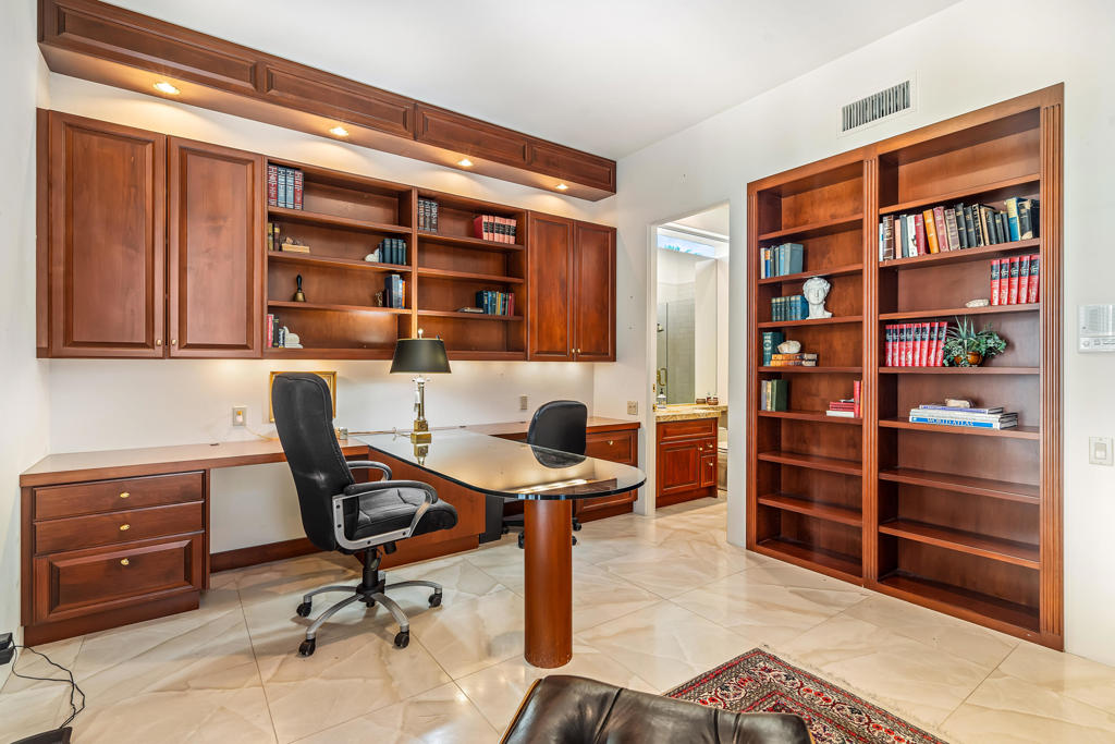 Desert Horizons C.C. - Residential