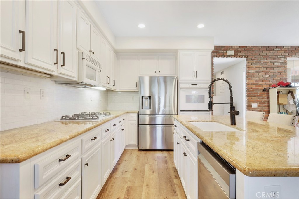 15 Langford Ln, Ladera Ranch CA 92694 - Photo 7