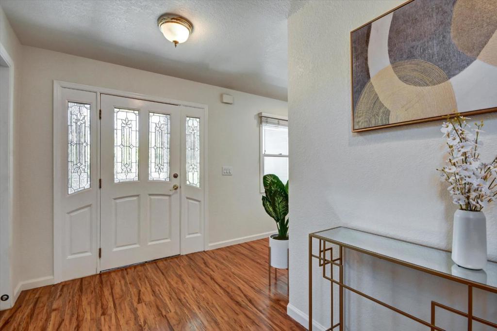 22081 Hibiscus Court