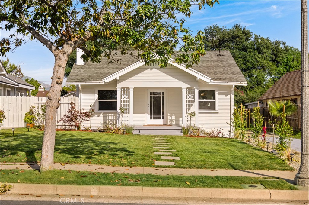 1166 North El Molino Avenue