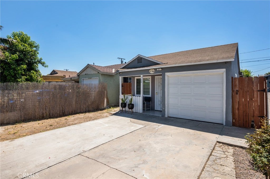 728 W Cressey