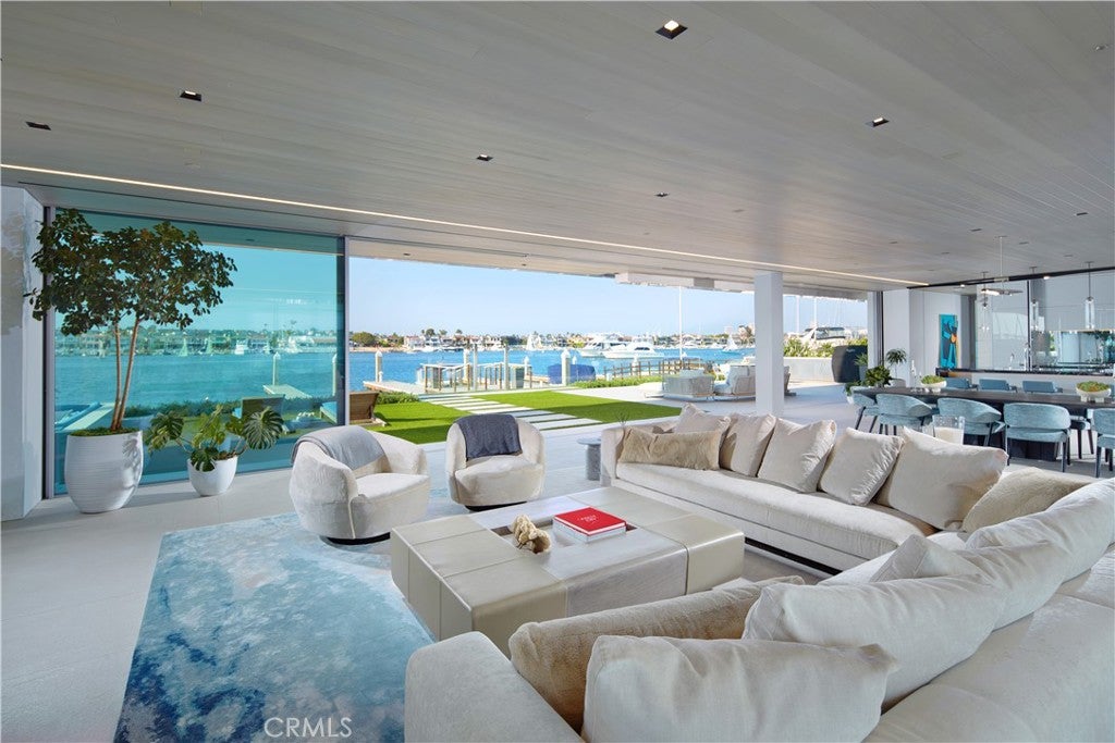 1220 W Bay Avenue, Newport Beach CA 92661 - Photo 8