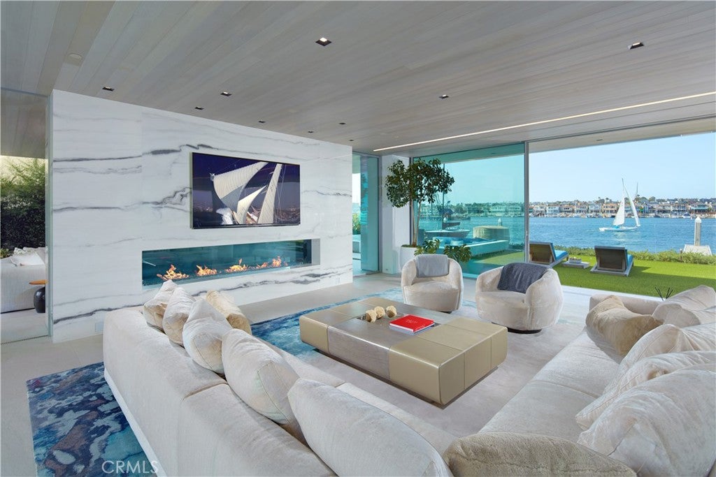 1220 W Bay Avenue, Newport Beach CA 92661 - Photo 9