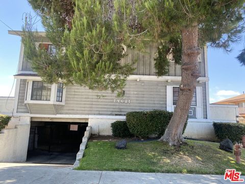 Photo of 14621 S Berendo Avenue #7, Gardena, CA 90247 (MLS # 26849063)