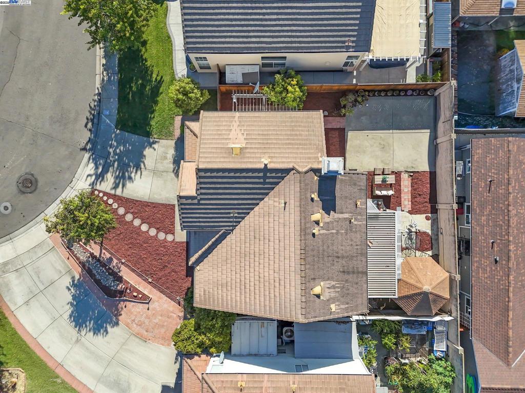HAYWARD - Residential