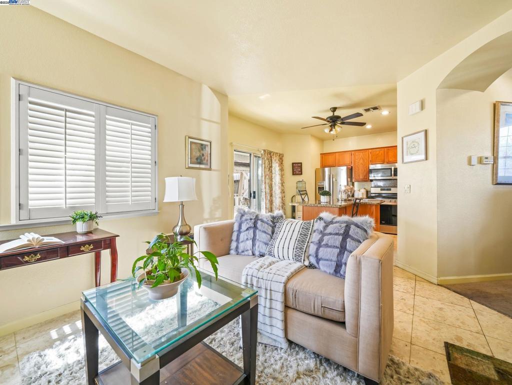 HAYWARD - Residential
