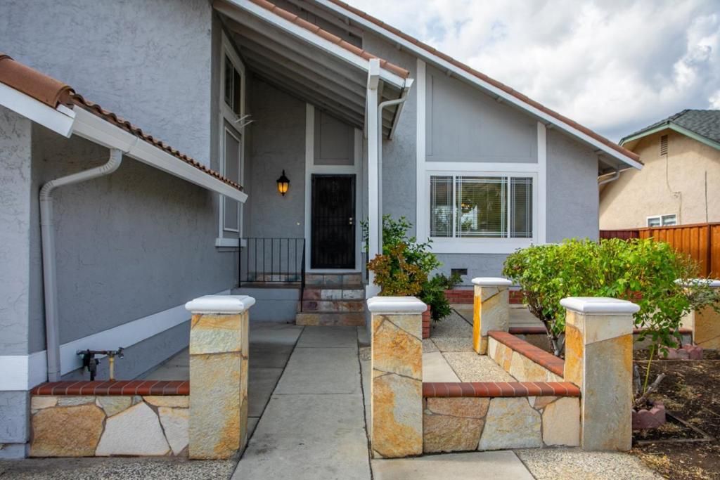 Photo of 3123 Oakgate Way, San Jose, CA 95148 (MLS # ML82022717)
